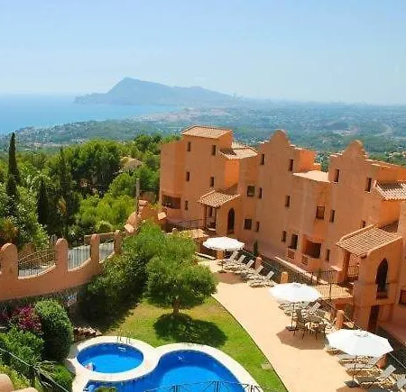 Daire Semiramis 4 *
